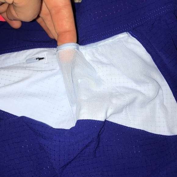 NWT under armour vent shorts - Picture 7 of 8